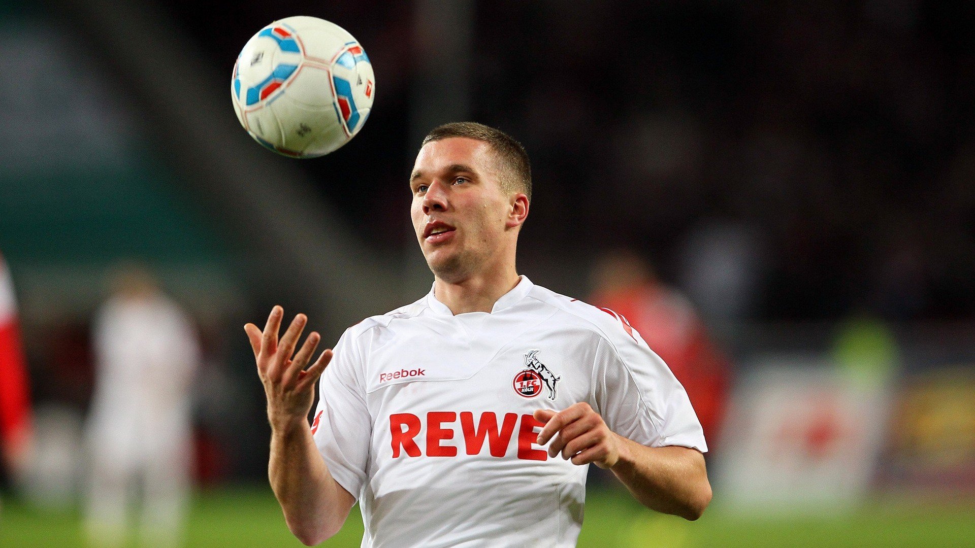 意甲“明星战”，精彩表现助推球队升华，意甲大牌球星